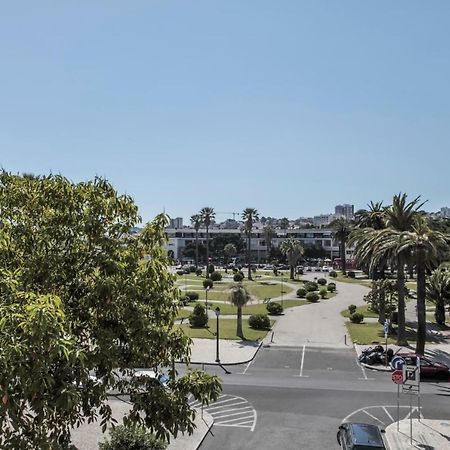 Rent4Rest Estoril Beachfront Apartments Bagian luar foto