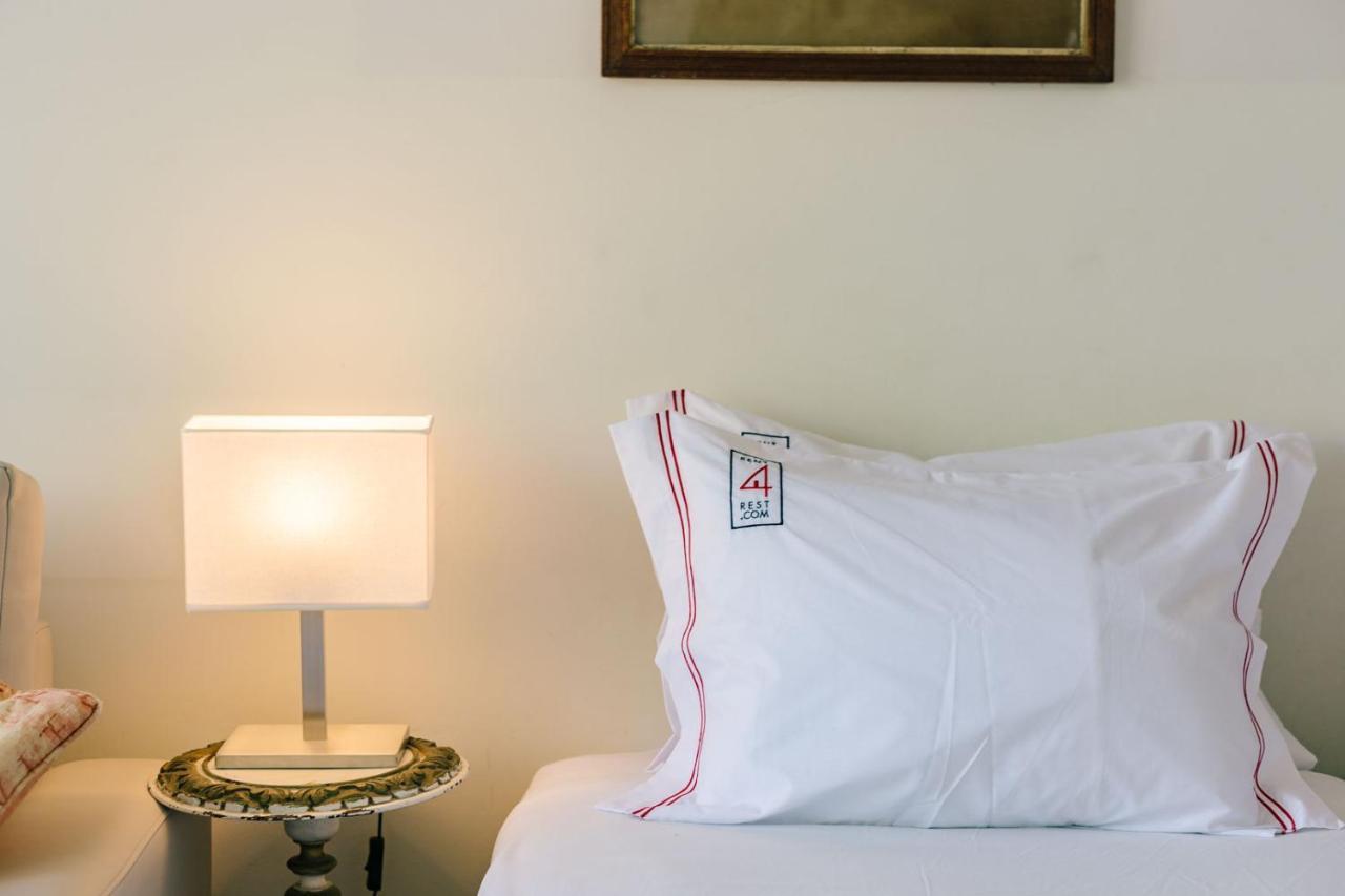 Rent4Rest Estoril Beachfront Apartments Bagian luar foto