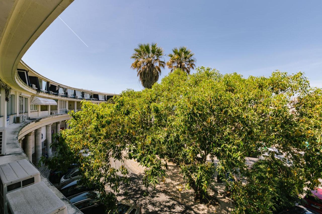 Rent4Rest Estoril Beachfront Apartments Bagian luar foto