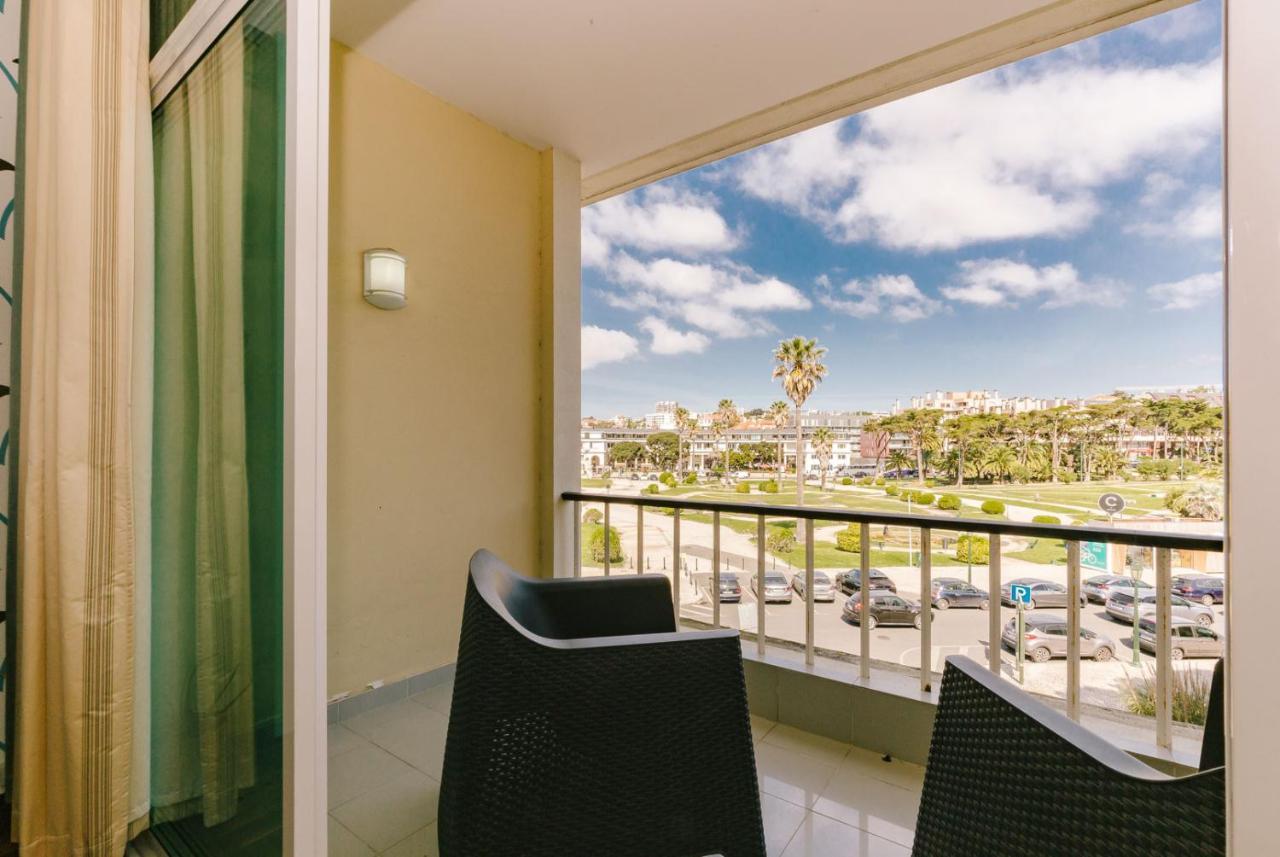 Rent4Rest Estoril Beachfront Apartments Bagian luar foto