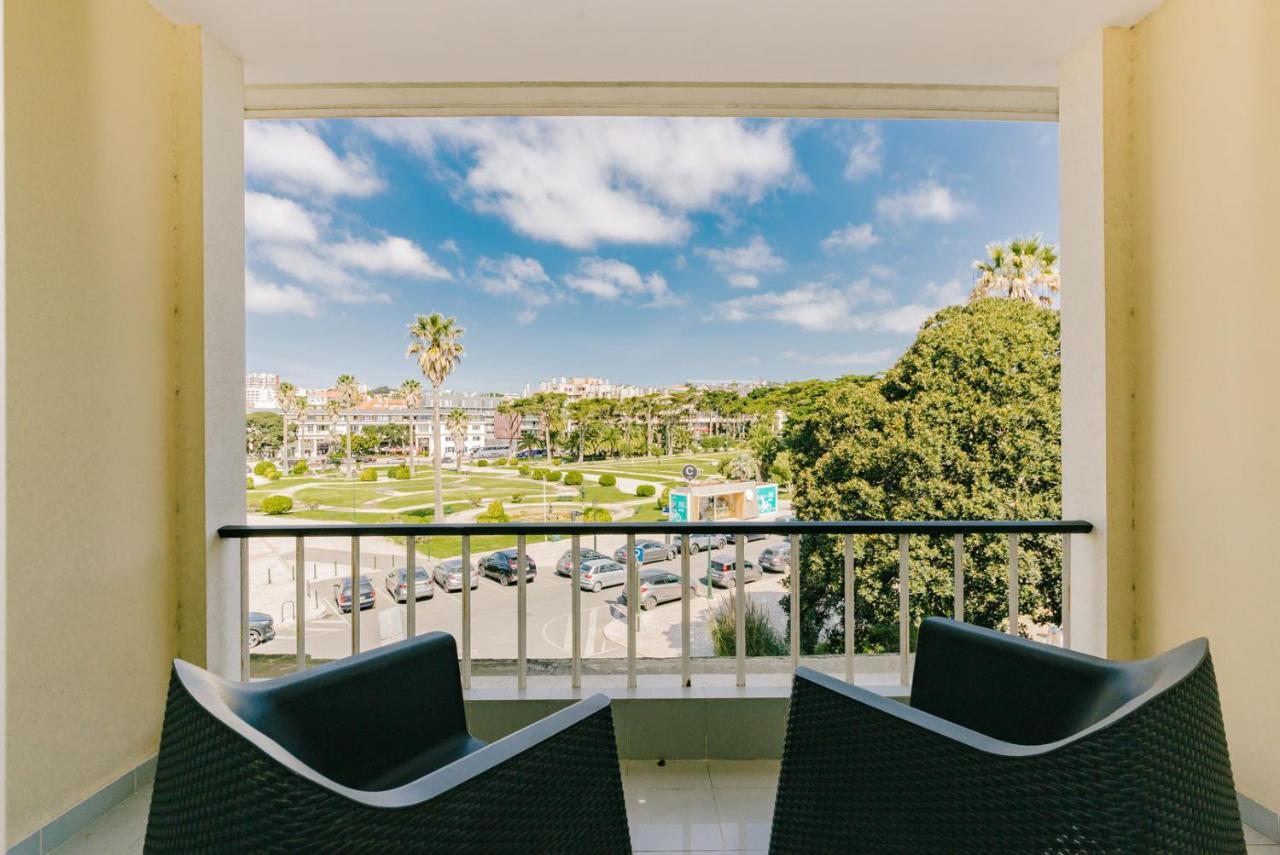 Rent4Rest Estoril Beachfront Apartments Bagian luar foto